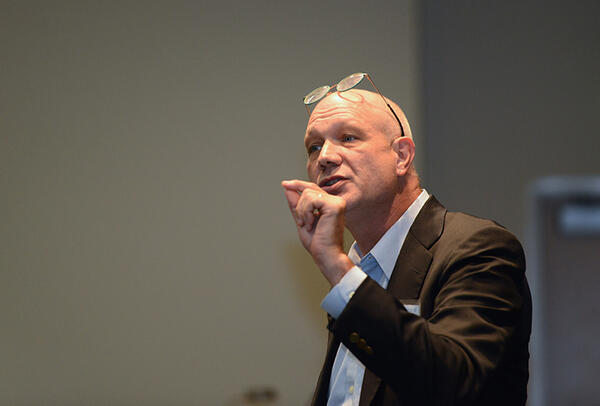 Dr. Paul Lyons
